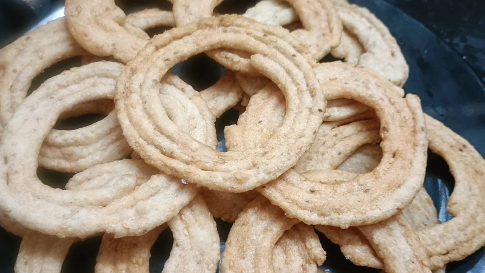 Sakinalu – Homemade Telangana Crispy Rice Flour Snack